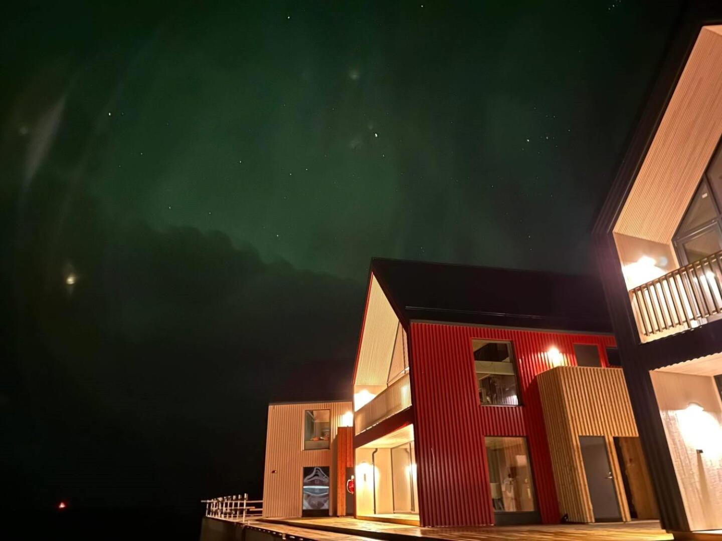Stor Moderne Leilighet I Henningsvaer, 70 Kvm المظهر الخارجي الصورة