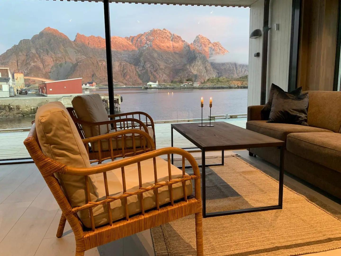 Stor Moderne Leilighet I Henningsvaer, 70 Kvm المظهر الخارجي الصورة