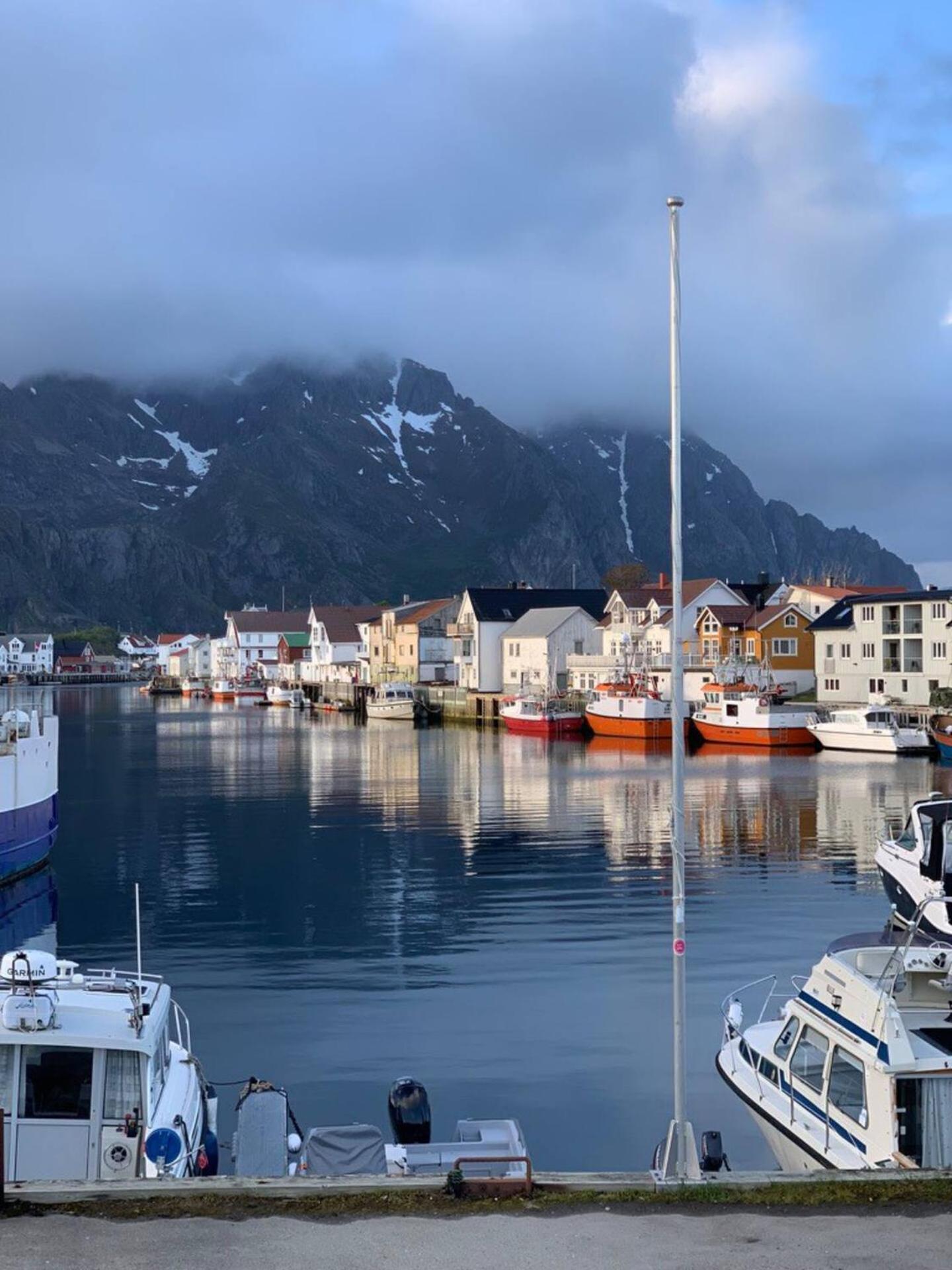 Stor Moderne Leilighet I Henningsvaer, 70 Kvm المظهر الخارجي الصورة